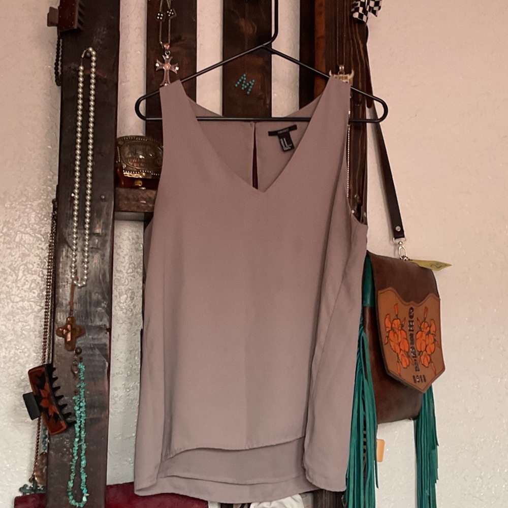 Women's Sleeveless V-Neck Top - Gray